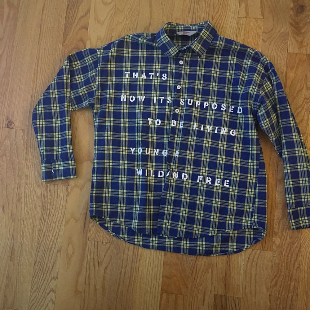 8 seconds shirt.“That’s how it’s supposed to be, living young & wild and free”
